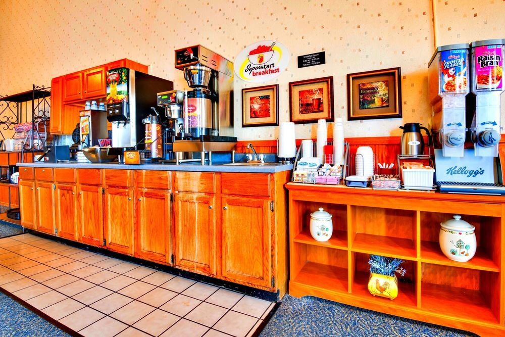 Super 8 By Wyndham Burlington Hotel Kültér fotó